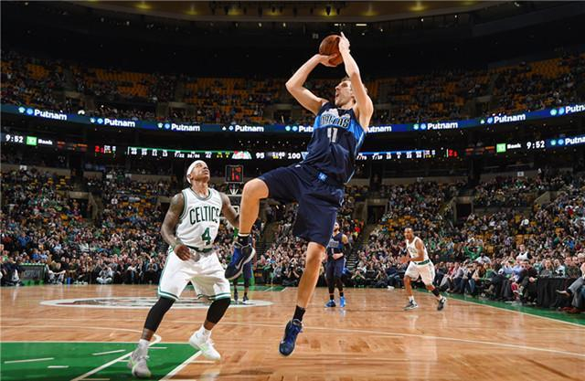 舞台下的自 舞台下的自